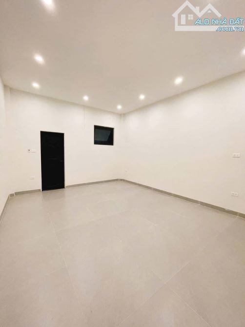 Cần bán nhà Ngọc Thụy 72m 5 tầng thang máy ngõ ô tô 12 tỷ còn thương lượng - 1