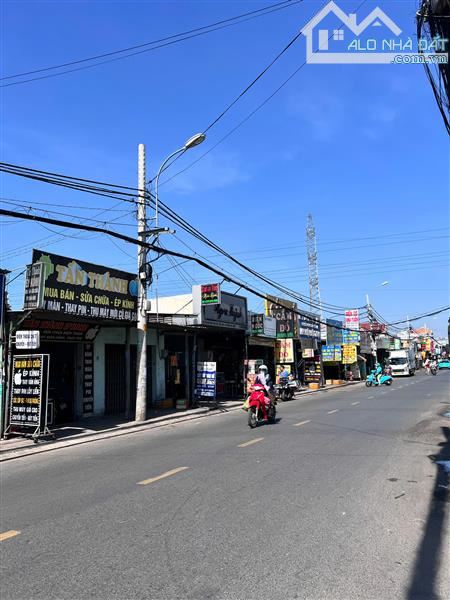 BIỆT THỰ MINI BÀ ĐIỂM - 200M2 NGANG GẦN 7M - GIÁP PHAN VĂN HỚN Q12 - HƠN 5 TỎI - KHU VIP - 1