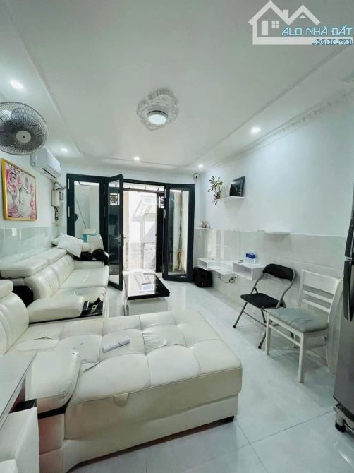 NHÀ 2LẦU ĐƯỜNG PHAN ĐÌNH PHÙNG , P2 , QUẬN - PN - 1