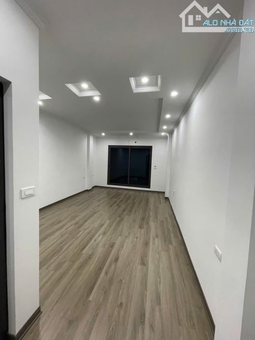 Nhà mới 5 tầng- thang máy - ngã 5 Bà Triệu - Hà Trì - nhỉnh 6 tỷ - 1