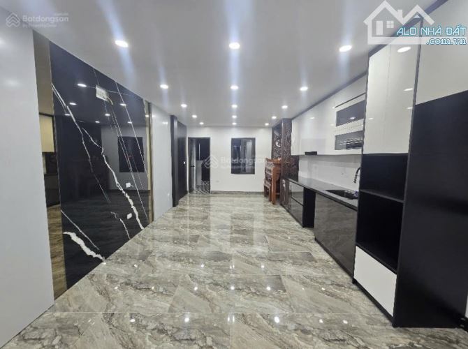 BÁN NHÀ GIẢI PHÓNG -LÔ GÓC, 2 MẶT THOÁNG, NGÕ RỘNG -38m 5 TẦNG GIÁ 7.2 TỶ - 1