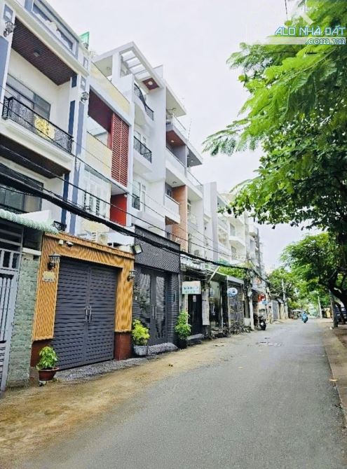Quận 7 LÂM VĂN BỀN 4*13.5 Mt 8m Nhà 3 Tầng 4pn (Shr) - 1