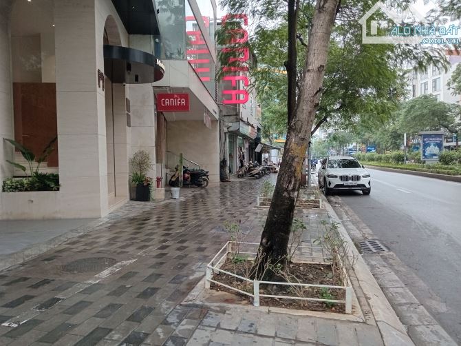 Bán đất Phố Lạc Long Quân gần Hồ Tây - DT: 210m2- Ngõ ô tô - MT: 11m, Giá: 39.5 tỷ - 2