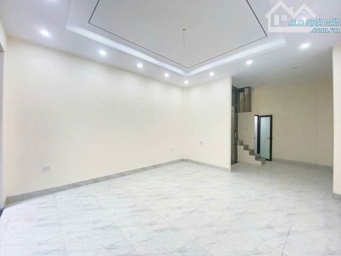 💥 Bán nhà LÊ HỒNG PHONG - Hà Đông - 45m² - 5 TẦNG - THANG MÁY - Ô TÔ QUA NHÀ - 15 M RA MẶ - 2
