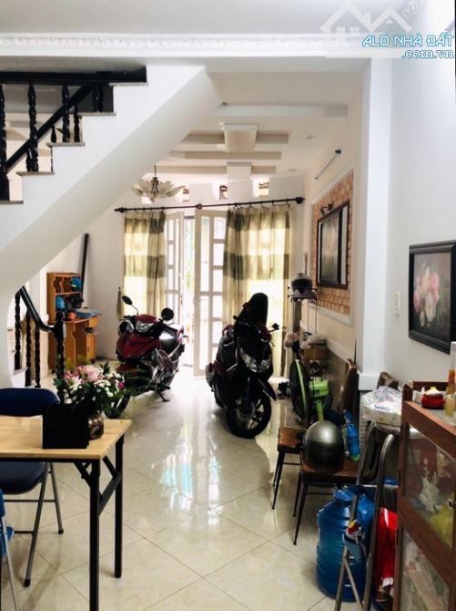 Bán nhà 2 tầng, trung tâm Bình Thạnh, chỉ 5,3 tỷ đồng. - 2