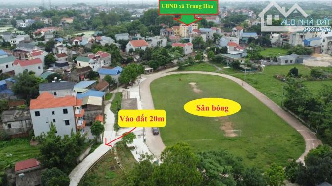 cc em bán DT ,52,5m ful xa trung hoà sát sân bóng cách QL6  1km giá 1x tỷ - 2