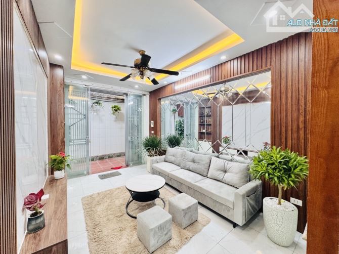 BÁN NHÀ PHỐ THANH LÂN - LĨNH NAM - HOÀNG MAI SỔ RIÊNG 32M 4 TẦNG GIÁ 4,85 TỶ - 2