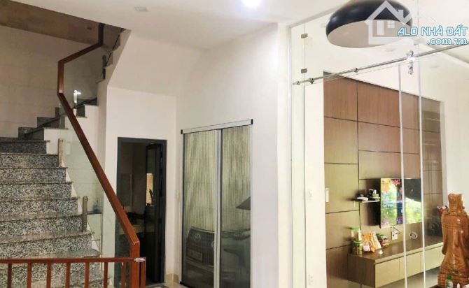 GẤP! BÁN NHÀ 3 TẦNG 80M2 – 7,98 TỶ - MT LÊ VĂN HIẾN - Q. NGŨ HÀNH SƠN - 2