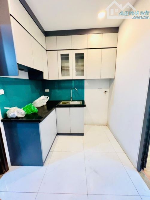 Chính chủ bán: nhỉnh 2 tỷ bán nhà tập thể Hạ Đình, Nguyễn Trãi: 60m2, 2 ngủ, 2 wc, lô góc - 2
