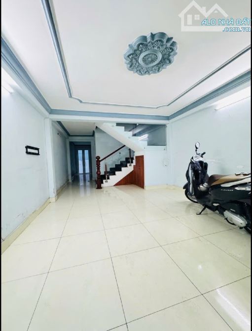 QUẬN 8-MẶT TIỀN CHỢ PHÚ ĐỊNH SẦM UẤT-ĐƯỜNG 10M-KINH DOANH ĐA NGÀNH-NHỈNH 6 TỶ. - 2