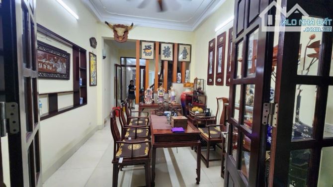 BÁN NHÀ NGỌC THUỴ. LONG BIÊN , 48,8M , 3,5 TẦNG, GIÁ 6,6 TỶ, NGÕ MORNING , SÁT CÔNG VIÊN - 2
