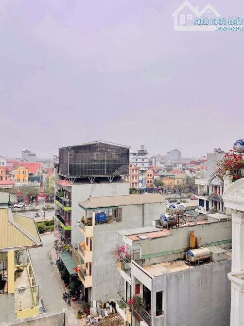 PHÂN LÔ DV LAI XÁ - HOÀI ĐỨC - VỈA HÈ - THANG MÁY - Ô TÔ TRÁNH - 72M X 6 TẦNG - MT 6.3M - 2