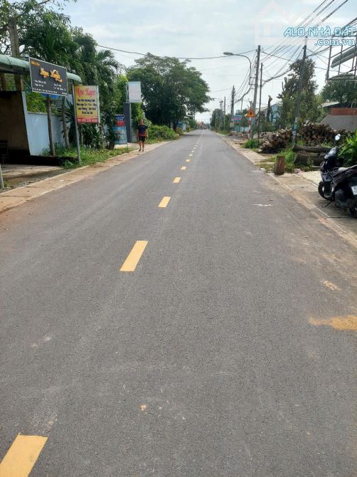 HẠ GIÁ Bán gấp NHÀ mặt tiền kinh doanh Nhơn Trạch giá rẻ 5,5ty/1182m,đường xe tải.GỌI NGAY - 2