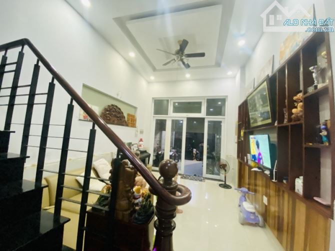 Đường số 30 - Nhà chính chủ lâu năm, tự xây dựng để ở, khu dân trí cao - 2