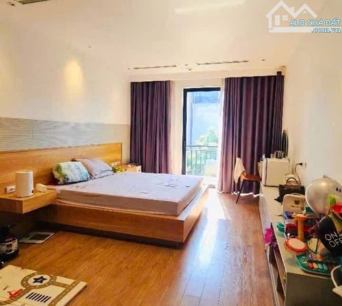 Bán Nhà Mặt Phố Ngô Thì Nhậm , 45m2 , Nhà 4 Tầng, Kinh Doanh Sầm Uất, Vỉa Hè 4m, Giá 12Tỷ - 2