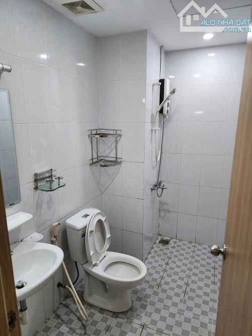 Chung cư 8x plus Trường Chinh,Q12: 71m2,2p ngủ,2wc,8,5tr/th - 2