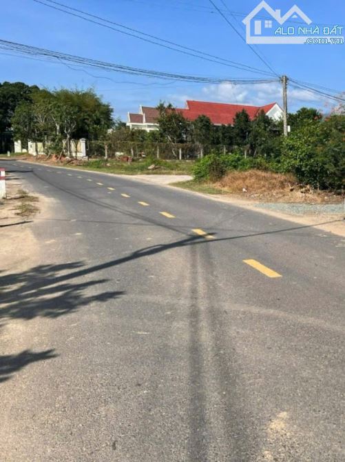 Bán Nhà Mặt tiền TL2 -  3 tỷ 6 - Thôn Tây - Sông Cầu - Khánh Vĩnh - Khánh Hòa - 2