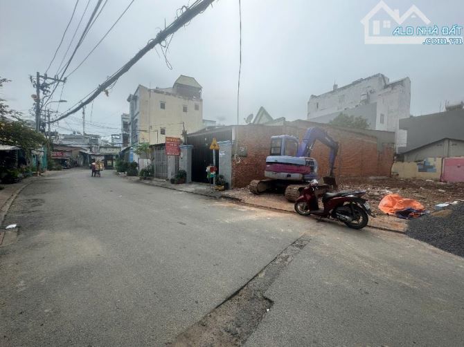 Bán Lô Đất Mặt Tiền Đẹp Hiếm - Tăng Nhơn Phú B - 213m2 - Giá Chỉ 18 tỷ! - 2