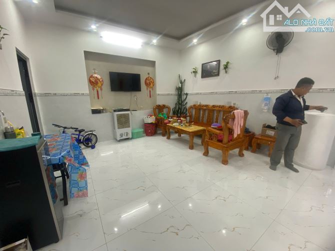 :🏠 BÁN NHÀ ĐẸP ĐẦY ĐỦ CÔNG NĂNG: 4 PHÒNG NGỦ 3WC, ĐƯỜNG 30/4, PHƯỜNG RẠCH DỪA - 2