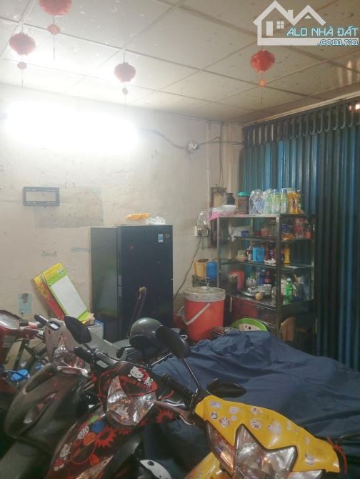 MT BẾN BÌNH ĐÔNG MUA ĐẤT TẶNG NHÀ 60M2 NGANG KHỦNG - 2