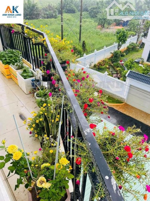 Bán nhà Linh Đông 3 tầng 228m2 ngang 10m HXH quay đầu view sông gần Phạm Văn Đồng sẵn HĐT - 2