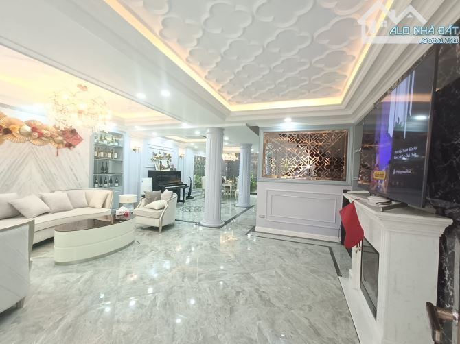 HOT, 20M RA PHỐ TRẦN NGUYÊN ĐÁN , VỈA HÈ, Ô TÔ TRÁNH, KINH DOANH ĐỈNH 123M 32,9 TỶ. - 2