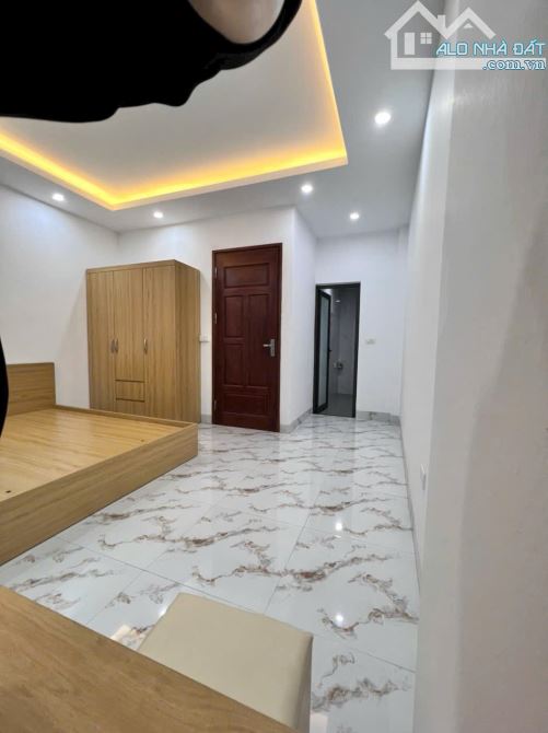 BÁN NHÀ PHƯƠNG CANH, NAM TỪ LIÊM – CÁCH ĐƯỜNG OTO TRÁNH 10M – 32M2 x 5 TẦNG – MT 4.2M - 2