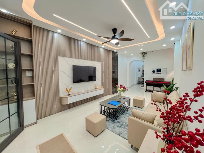 BÁN NHÀ PHỐ TRƯƠNG ĐỊNH  - QUẬN HOÀNG MAI - THIẾT KẾ HIỆN ĐẠI - DIỆN TÍCH RỘNG - 3