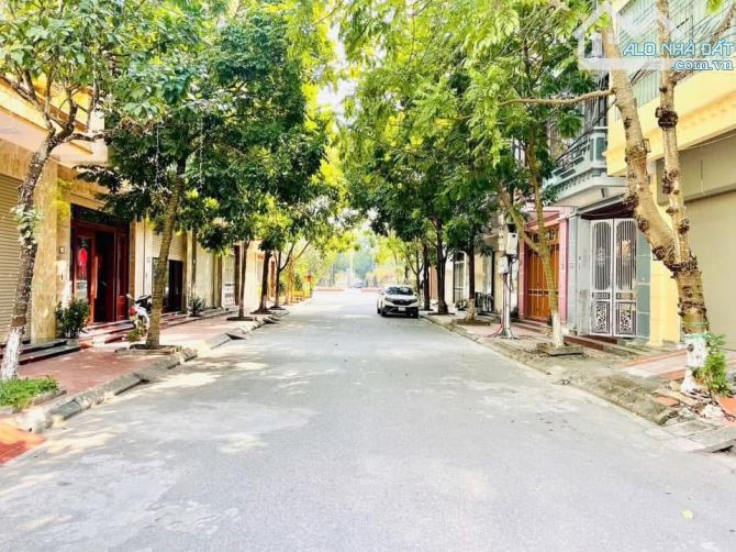 BÁN NHÀ 4 TẦNG KHU ĐÔ THỊ TRẦN HƯNG ĐẠO TP THÁI BÌNH GIÁ 5tỉ xxx lớn - 3