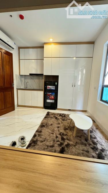 BÁN CĂN HỘ DV  6 TẦNG THANG MÁY XỊN - CẦU GIẤY - GẦN Ô TÔ - GIÁ RẺ - PCCC ĐẦY ĐỦ - 12 TỶ - 3