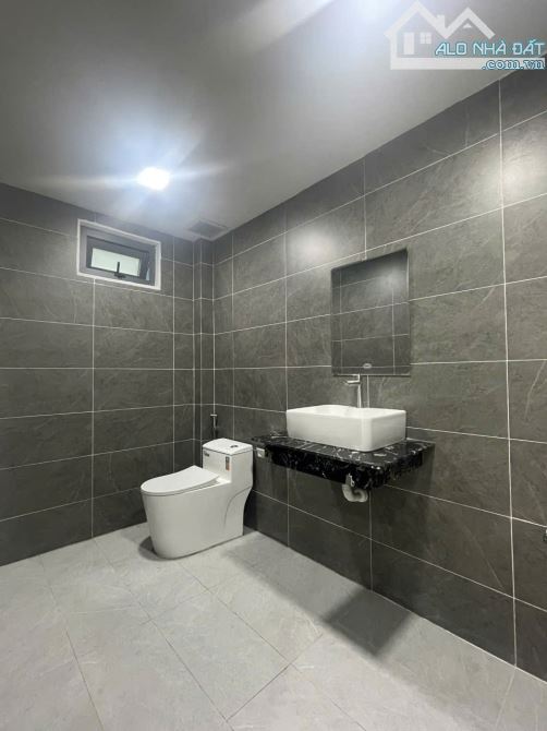 Bán nhà đường Lê Thánh Tôn, P Bến Nghé, Q1, DT 6x20m T+4L+ST -  Giá 30 tỷ - 3