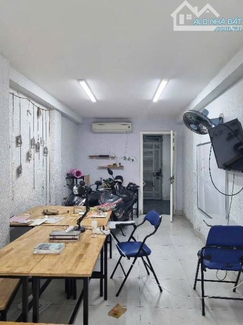 MT BẾN BÌNH ĐÔNG MUA ĐẤT TẶNG NHÀ 60M2 NGANG KHỦNG - 3