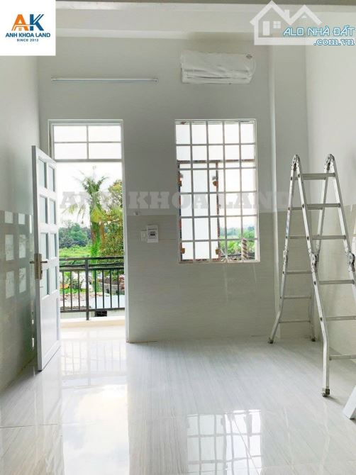 Bán nhà Linh Đông 3 tầng 228m2 ngang 10m HXH quay đầu view sông gần Phạm Văn Đồng sẵn HĐT - 3