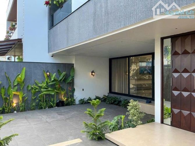 Chủ cần bán villa Nam Việt Á tâm huyết, cách sông chỉ 400m - 3