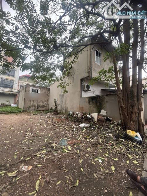 đất Giang Biên 30m2, ô tô tải vào tận nơi, hàng xóm biệt thự, giá 3.5 tỷ - 3
