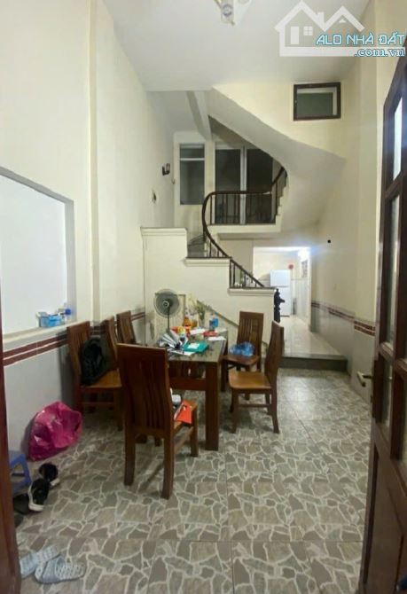 BÁN NHÀ GIẢI PHÓNG -LÔ GÓC, 2 MẶT THOÁNG, NGÕ RỘNG -30m 5 TẦNG GIÁ 6,5 TỶ - 3
