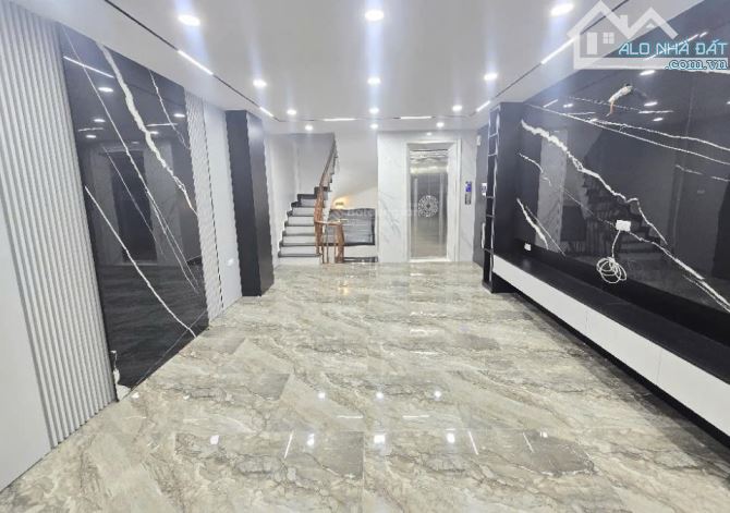 BÁN NHÀ GIẢI PHÓNG -LÔ GÓC, 2 MẶT THOÁNG, NGÕ RỘNG -38m 5 TẦNG GIÁ 7.2 TỶ - 3