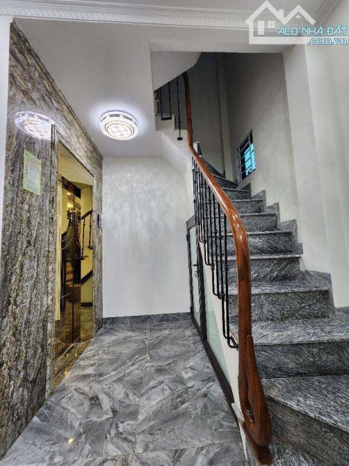 BÁN NHÀ TRUNG TÂM QUẬN HAI BÀ TRƯNG - NGÕ RỘNG - GẦN PHỐ - 3
