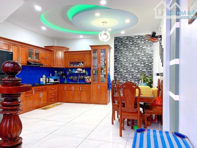 BÁN NHÀ HẺM Ô TÔ SƠN KỲ GIÁP LÊ TRỌNG TẤN NGAY ĐẠI HỌC CÔNG THƯƠNG 108m2(4❌️27),NHỈNH 6TỶ - 4