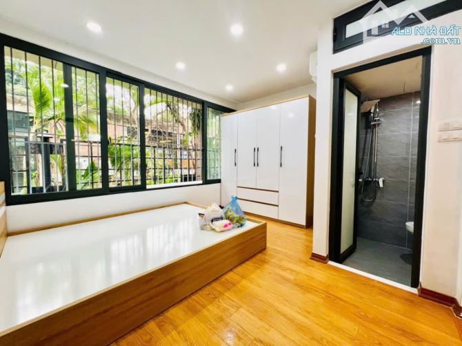 Chính chủ bán: nhỉnh 2 tỷ bán nhà tập thể Hạ Đình, Nguyễn Trãi: 60m2, 2 ngủ, 2 wc, lô góc - 4