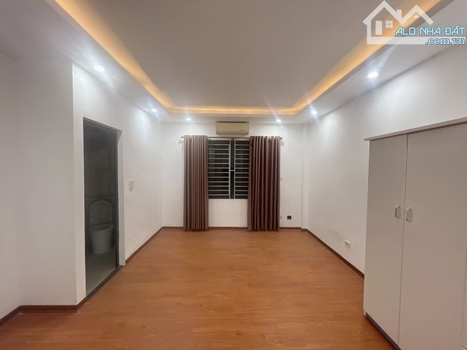 BÁN NHÀ NGÕ -PHAN ĐÌNH GIÓT -LA KHÊ -HÀ ĐỘNG, ÔTÔ ĐỖ, 35M2, 4T, MT 5M, LÔ GÓC NHỈNH 6 TỶ - 4