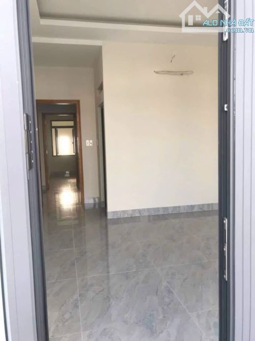 CẠNH KHU TÁI ĐỊNH CƯ 38HA NHÀ 5 TẦNG PHAN VĂN HỚN HẺM 12M THÔNG -53M2 (4*13.5) -NHỈNH 8 TỶ - 4