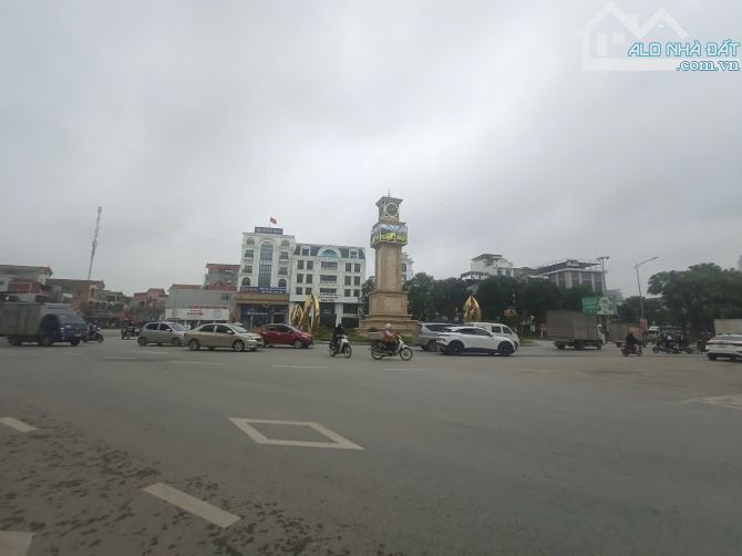 Bán đất mặt đường 179 Thị Trấn Văn Giang Hưng Yên 200 m2 mặt tiền 8.5m giá 22.5 tỷ - 4