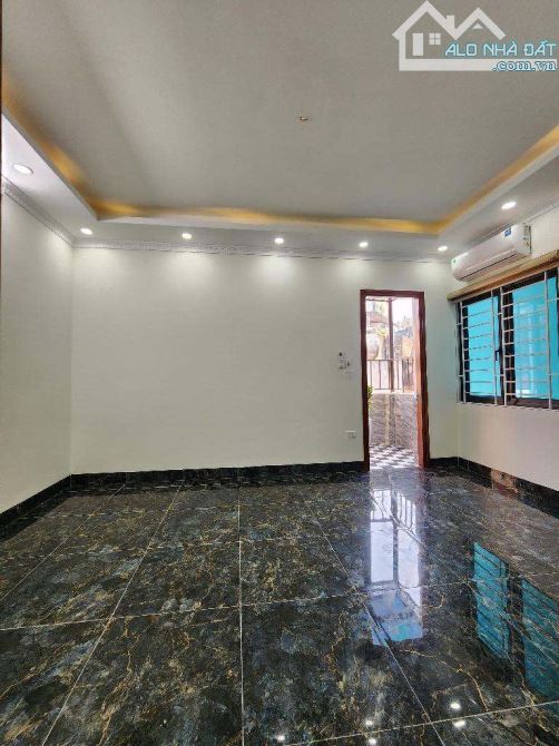 BÁN NHÀ TRUNG TÂM QUẬN HAI BÀ TRƯNG - NGÕ RỘNG - GẦN PHỐ - 4