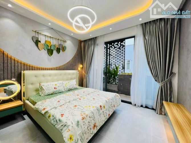 Chú Hòa cần ra nhanh căn nhà ngay Hậu Giang, Quận 6. DT: 54.6m2 / 2 Tỷ 660. Hẻm ô tô 5m - 5