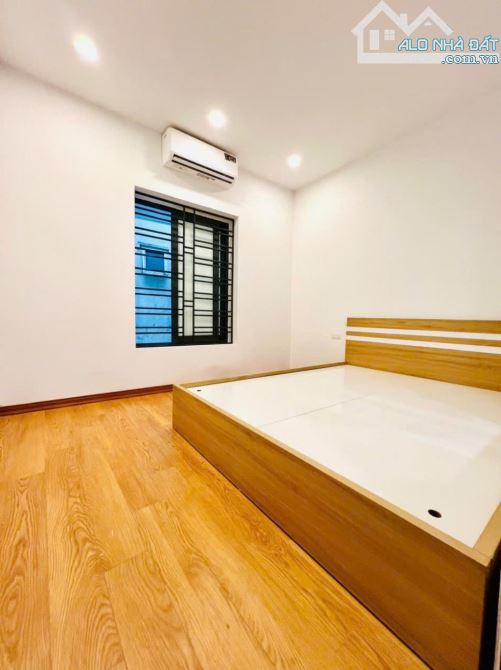 Chính chủ bán: nhỉnh 2 tỷ bán nhà tập thể Hạ Đình, Nguyễn Trãi: 60m2, 2 ngủ, 2 wc, lô góc - 5