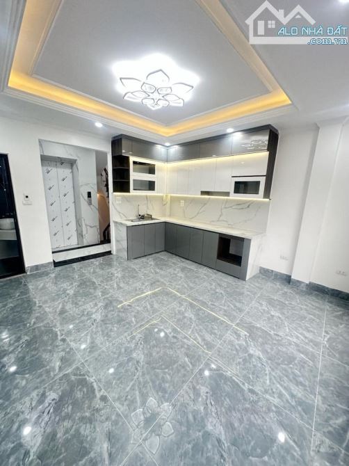 BÁN GẤP NHÀ ĐƯỜNG KHƯƠNG ĐÌNH. 6 TẦNG MỚI, THANG MÁY, THÔNG SÀN, NGÕ THÔNG. - 5