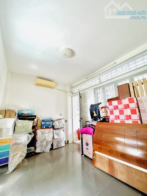 🔥CHẾ LAN VIÊN SÁT TÂN BÌNH🔥HẺM 5M XE HƠI THÔNG - KD TỐT - DTTT 48M2 - C. L Viên - 5.x tỷ - 5