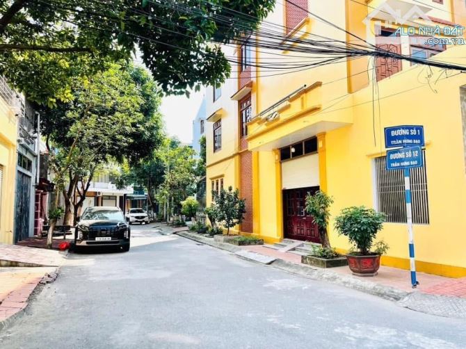BÁN NHÀ 4 TẦNG KHU ĐÔ THỊ TRẦN HƯNG ĐẠO TP THÁI BÌNH GIÁ 5tỉ xxx lớn - 5