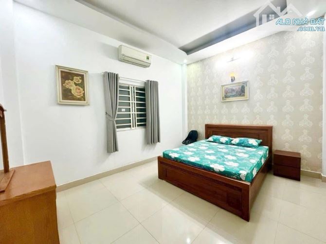 Bán nhà 4 tầng, Đào Tông Nguyên, TT Nhà Bè, Nhà Bè. 250m2 - MT nhựa 10m - Chỉ 6 tỷ hơn. - 5